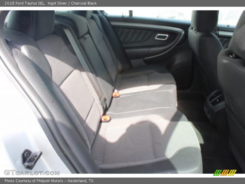 Ingot Silver / Charcoal Black 2018 Ford Taurus SEL