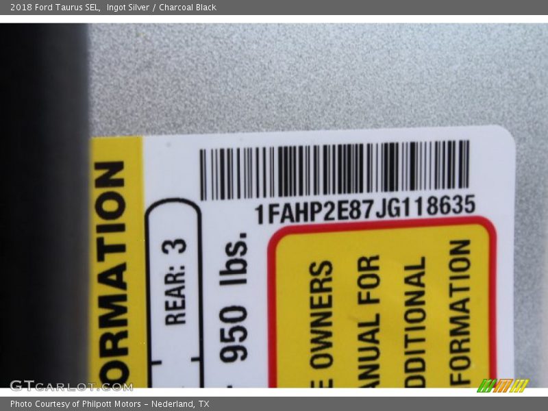 Ingot Silver / Charcoal Black 2018 Ford Taurus SEL