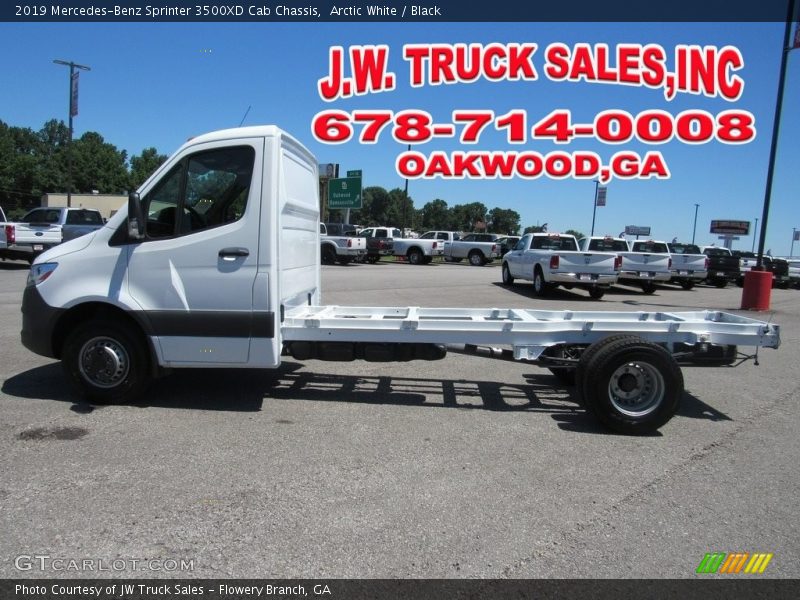 Arctic White / Black 2019 Mercedes-Benz Sprinter 3500XD Cab Chassis