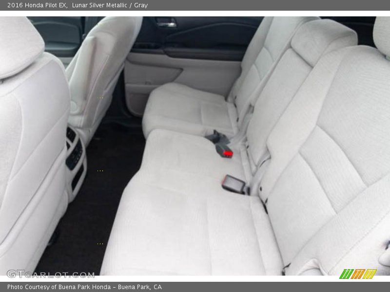 Lunar Silver Metallic / Gray 2016 Honda Pilot EX