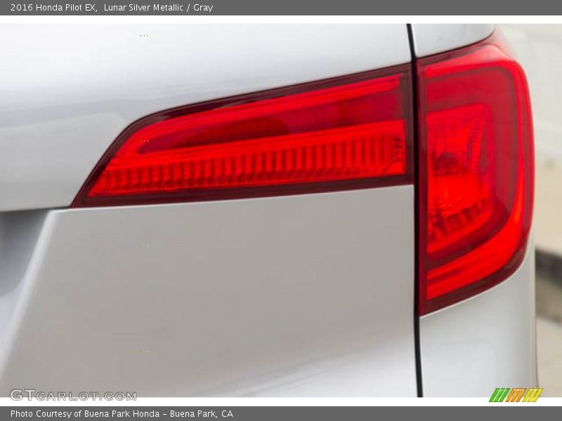 Lunar Silver Metallic / Gray 2016 Honda Pilot EX