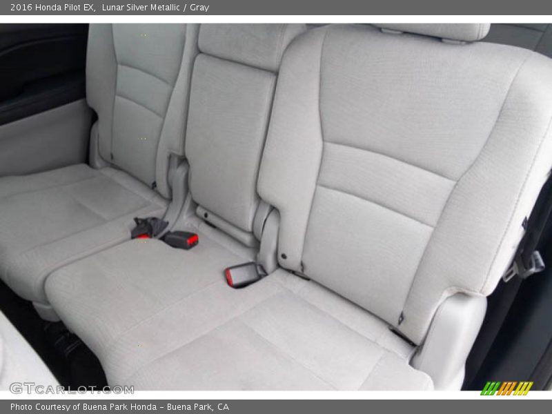 Lunar Silver Metallic / Gray 2016 Honda Pilot EX