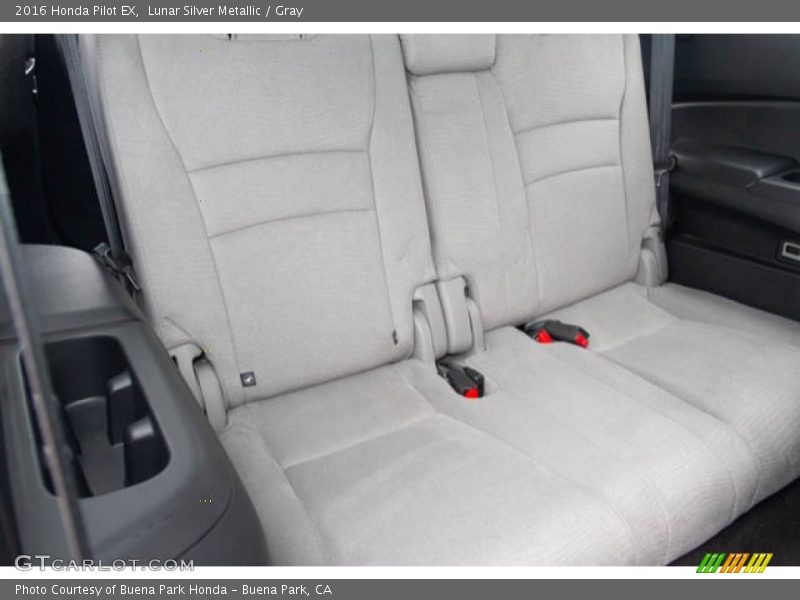Lunar Silver Metallic / Gray 2016 Honda Pilot EX