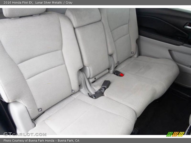 Lunar Silver Metallic / Gray 2016 Honda Pilot EX