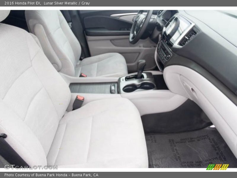 Lunar Silver Metallic / Gray 2016 Honda Pilot EX
