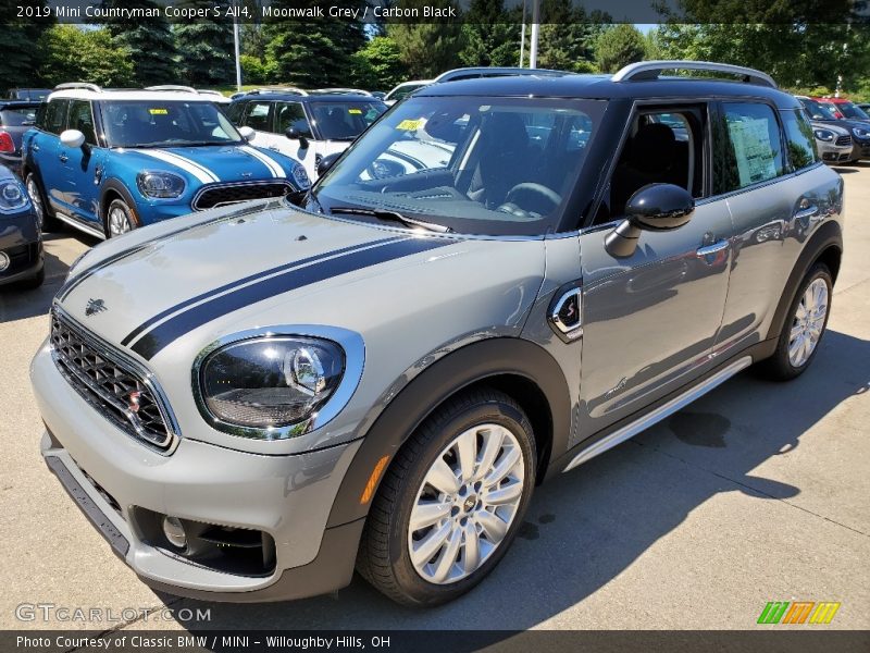 Moonwalk Grey / Carbon Black 2019 Mini Countryman Cooper S All4