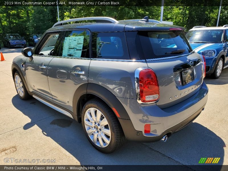 Moonwalk Grey / Carbon Black 2019 Mini Countryman Cooper S All4