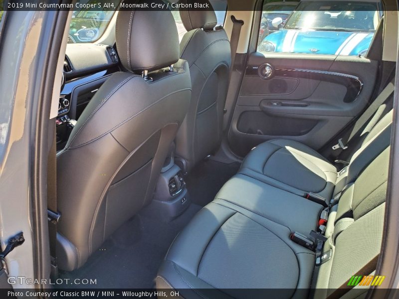 Moonwalk Grey / Carbon Black 2019 Mini Countryman Cooper S All4