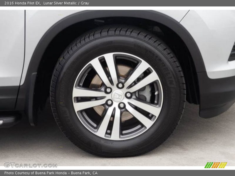 Lunar Silver Metallic / Gray 2016 Honda Pilot EX