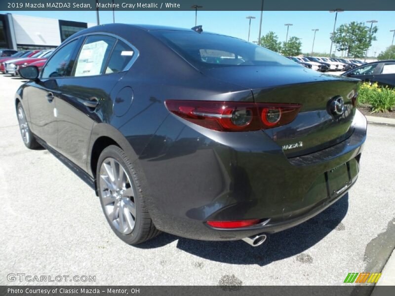 Machine Gray Metallic / White 2019 Mazda MAZDA3 Sedan