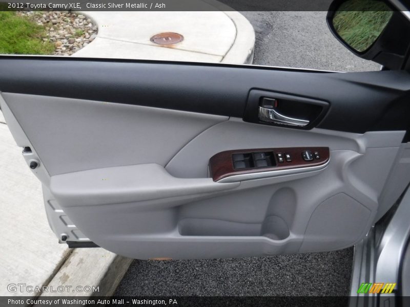 Classic Silver Metallic / Ash 2012 Toyota Camry XLE