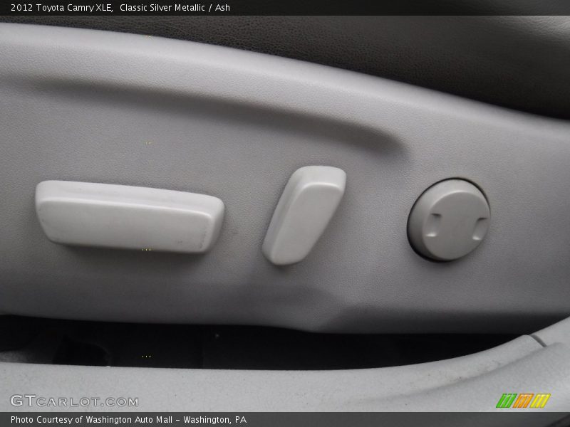Classic Silver Metallic / Ash 2012 Toyota Camry XLE