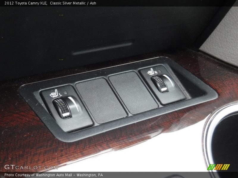 Classic Silver Metallic / Ash 2012 Toyota Camry XLE