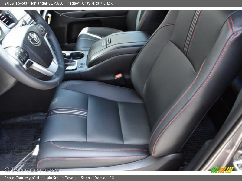 Predawn Gray Mica / Black 2019 Toyota Highlander SE AWD