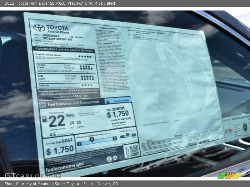 Predawn Gray Mica / Black 2019 Toyota Highlander SE AWD