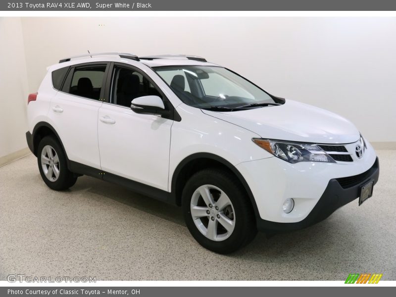 Super White / Black 2013 Toyota RAV4 XLE AWD