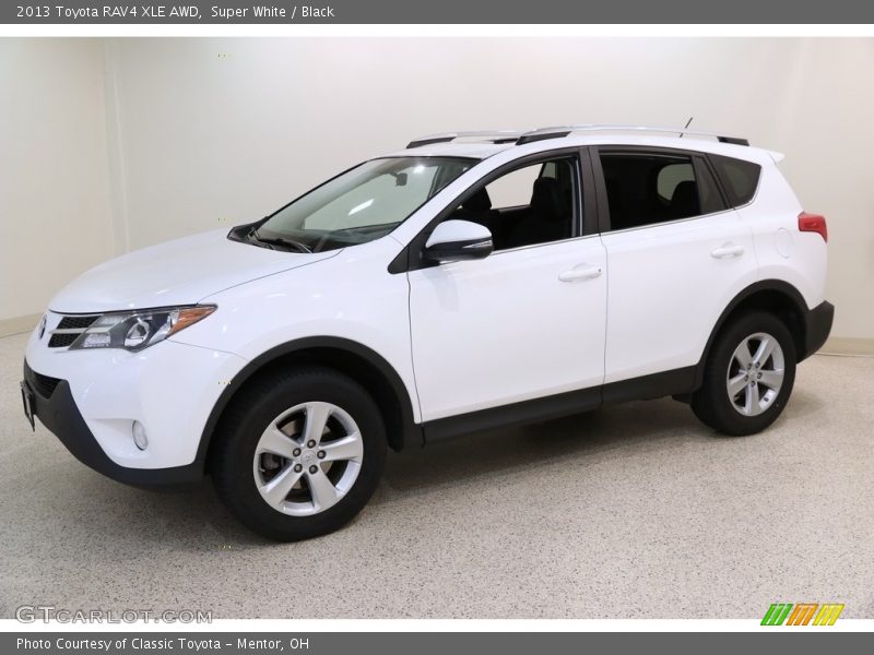 Super White / Black 2013 Toyota RAV4 XLE AWD