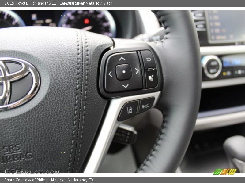 Celestial Silver Metallic / Black 2019 Toyota Highlander XLE