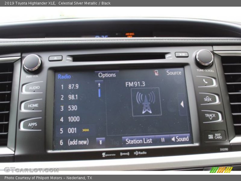 Celestial Silver Metallic / Black 2019 Toyota Highlander XLE