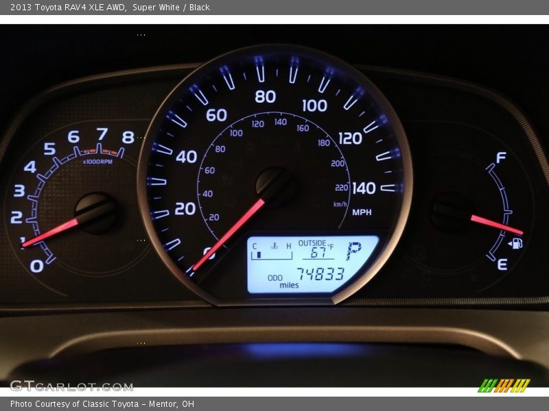 Super White / Black 2013 Toyota RAV4 XLE AWD