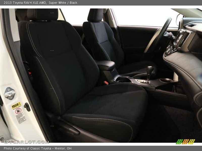 Super White / Black 2013 Toyota RAV4 XLE AWD