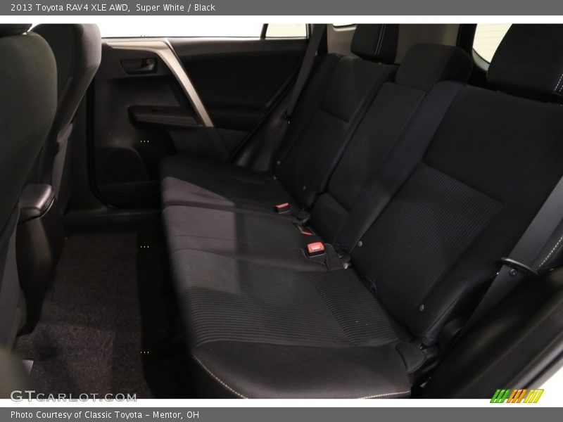 Super White / Black 2013 Toyota RAV4 XLE AWD
