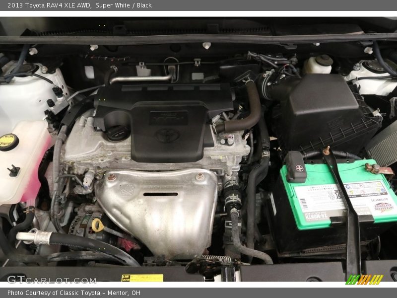 Super White / Black 2013 Toyota RAV4 XLE AWD