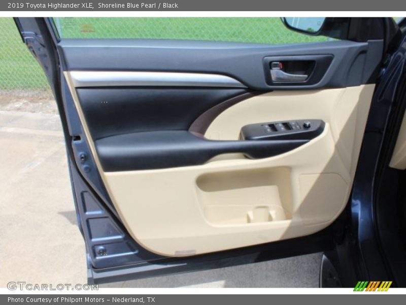 Shoreline Blue Pearl / Black 2019 Toyota Highlander XLE