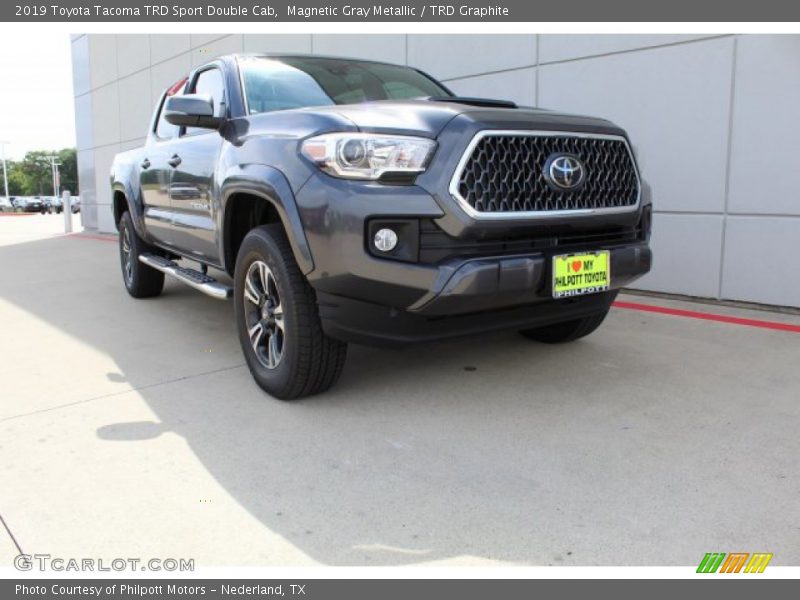 Magnetic Gray Metallic / TRD Graphite 2019 Toyota Tacoma TRD Sport Double Cab