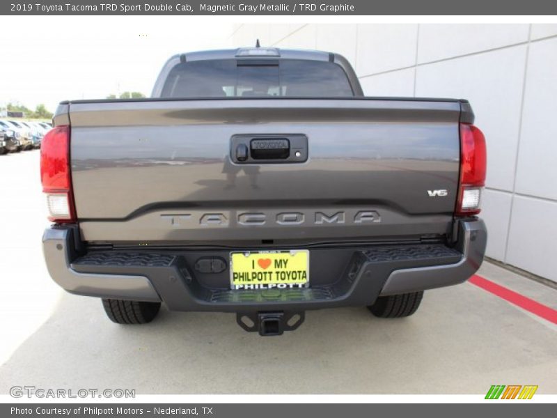 Magnetic Gray Metallic / TRD Graphite 2019 Toyota Tacoma TRD Sport Double Cab