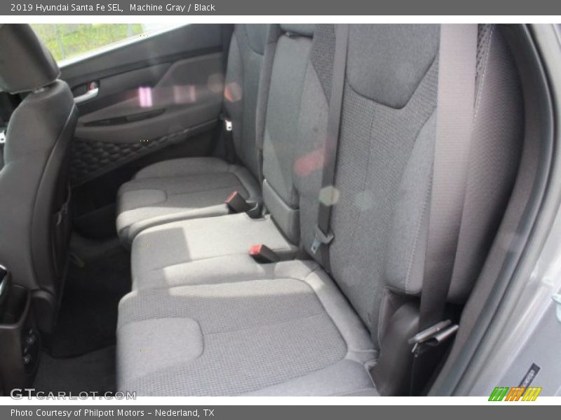 Machine Gray / Black 2019 Hyundai Santa Fe SEL