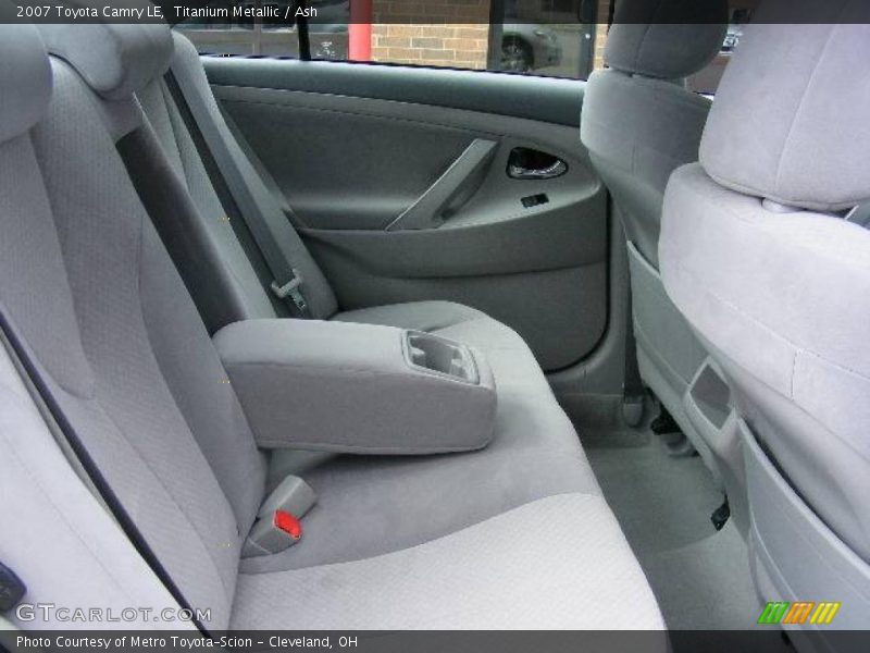 Titanium Metallic / Ash 2007 Toyota Camry LE