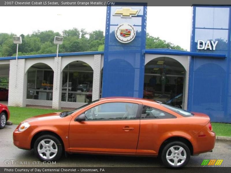 Sunburst Orange Metallic / Gray 2007 Chevrolet Cobalt LS Sedan