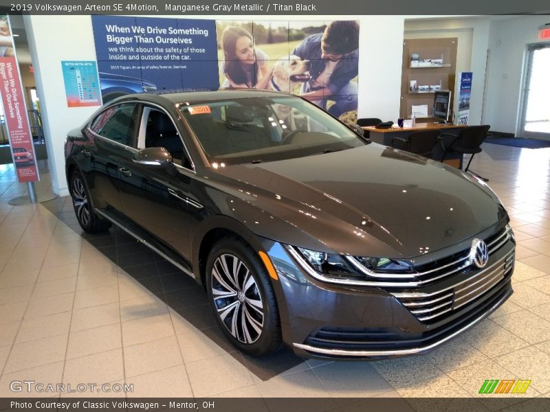 Manganese Gray Metallic / Titan Black 2019 Volkswagen Arteon SE 4Motion