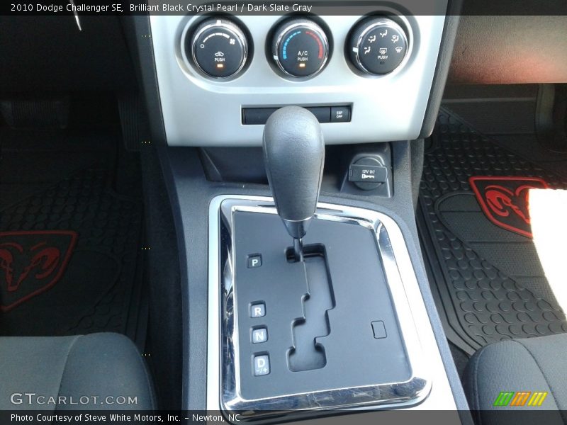 Brilliant Black Crystal Pearl / Dark Slate Gray 2010 Dodge Challenger SE