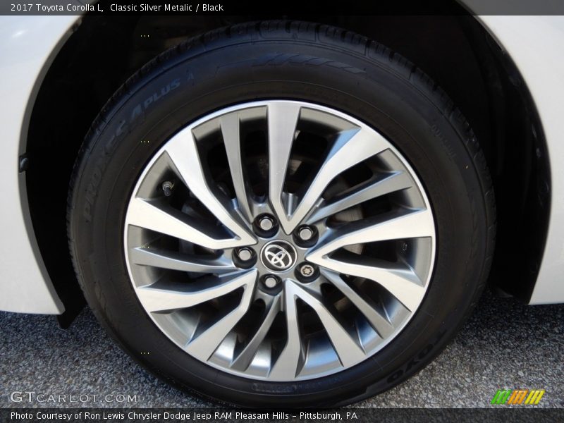 Classic Silver Metalic / Black 2017 Toyota Corolla L
