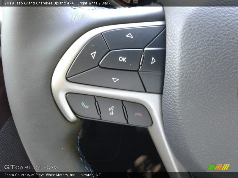 Bright White / Black 2019 Jeep Grand Cherokee Upland 4x4