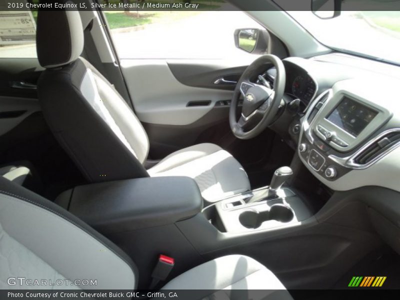 Silver Ice Metallic / Medium Ash Gray 2019 Chevrolet Equinox LS