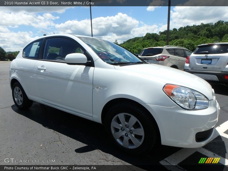 Nordic White / Gray 2010 Hyundai Accent GS 3 Door