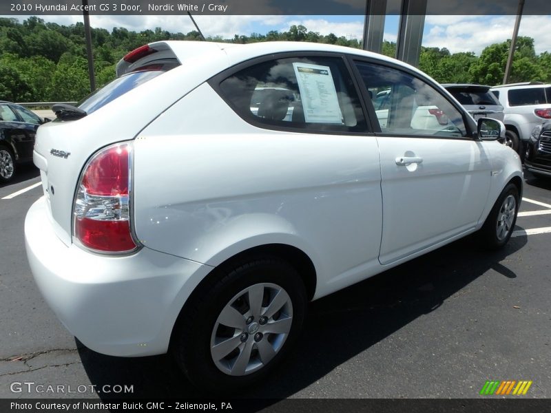 Nordic White / Gray 2010 Hyundai Accent GS 3 Door