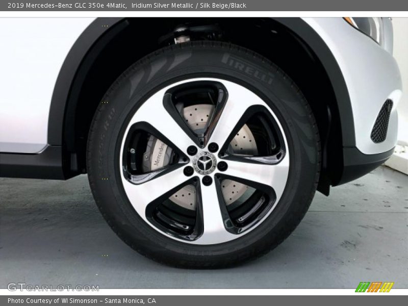 Iridium Silver Metallic / Silk Beige/Black 2019 Mercedes-Benz GLC 350e 4Matic
