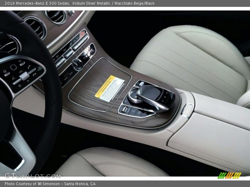 Iridium Silver Metallic / Macchiato Beige/Black 2019 Mercedes-Benz E 300 Sedan