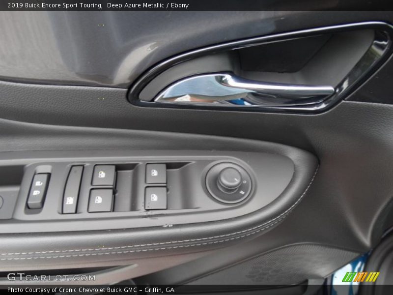 Controls of 2019 Encore Sport Touring