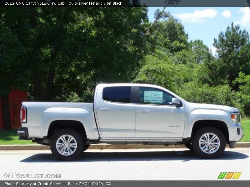 Quicksilver Metallic / Jet Black 2019 GMC Canyon SLE Crew Cab