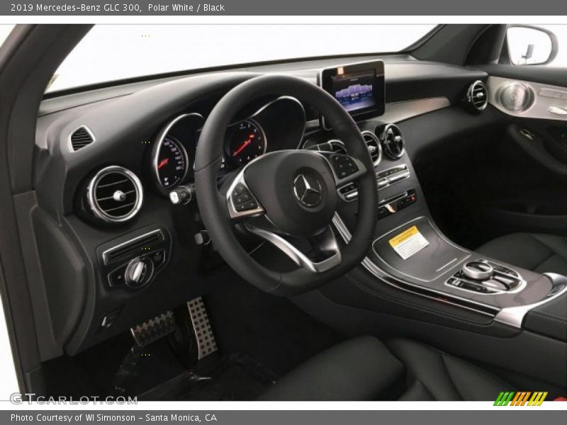 Polar White / Black 2019 Mercedes-Benz GLC 300