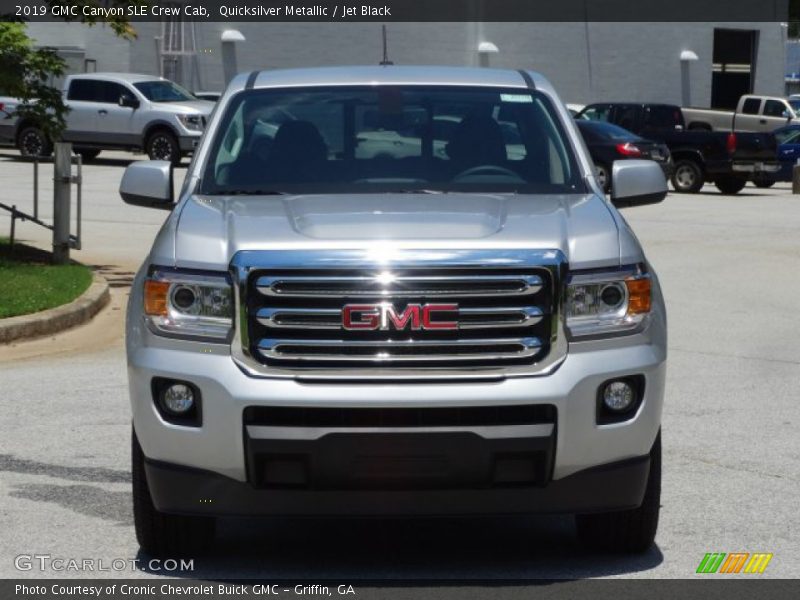 Quicksilver Metallic / Jet Black 2019 GMC Canyon SLE Crew Cab