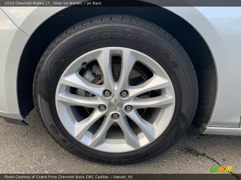 Silver Ice Metallic / Jet Black 2016 Chevrolet Malibu LT