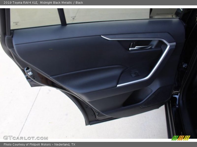 Midnight Black Metallic / Black 2019 Toyota RAV4 XLE
