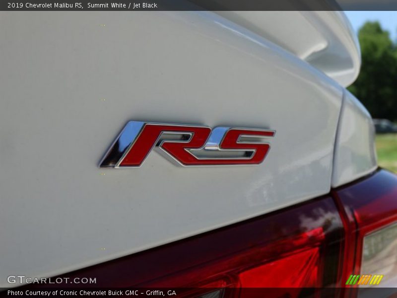 Summit White / Jet Black 2019 Chevrolet Malibu RS
