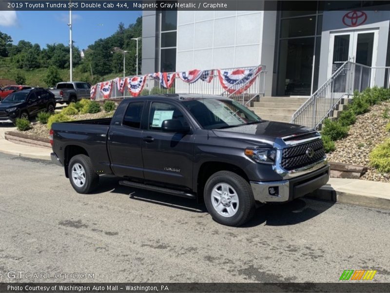 Magnetic Gray Metallic / Graphite 2019 Toyota Tundra SR5 Double Cab 4x4